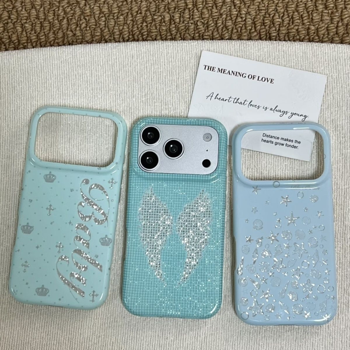 Phone Accessories Kiosk - غطاء هاتف كوري بلون النعناع مع