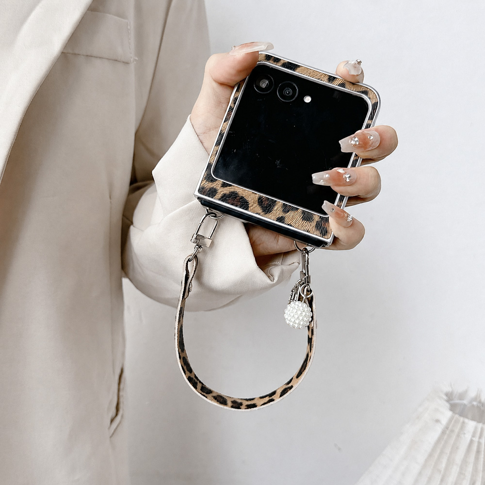 حافظة هاتف قابلة للطي بطبعة جل - مراجعة Phone Accessories For Travel وسعره