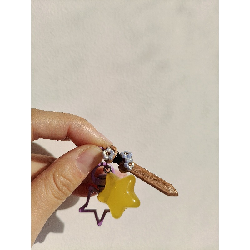 إكسسوارات يدوية الصنع من Love  - مراجعة Phone Accessories Keychain وسعره